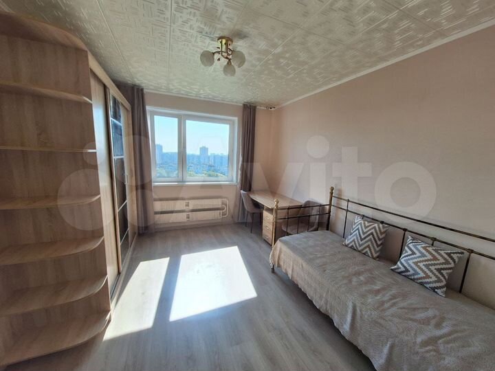 2-к. квартира, 55 м², 13/16 эт.