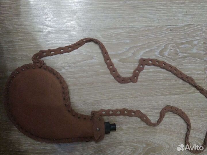 Продам фляжку охотника из натуральной замши