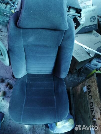 Передние сиденья