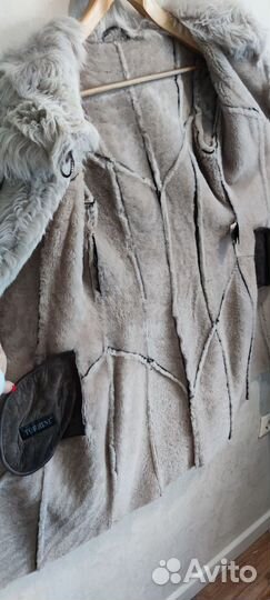 Дубленка натуральная женская с капюшоном
