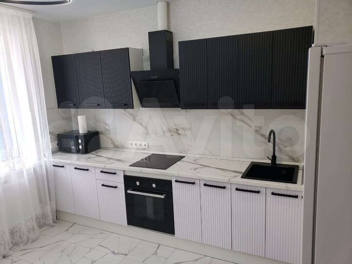 2-к. квартира, 60 м², 4/17 эт.