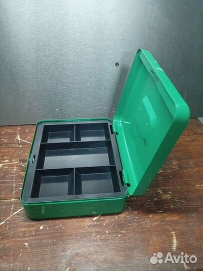 Ящик для денег