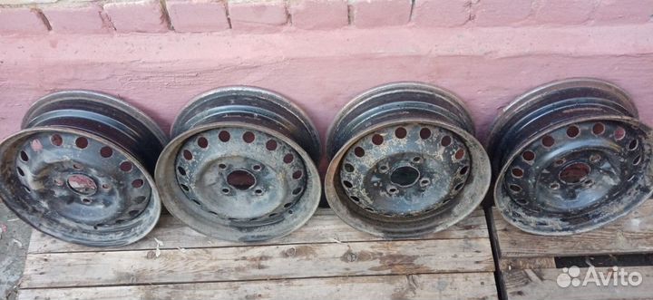 Диски R14 Штампованные на Nissan Almera Classic