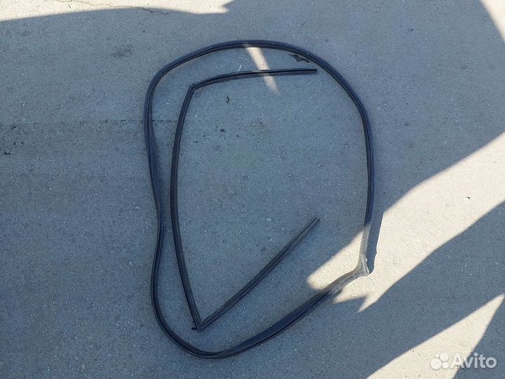 Уплотнительная резинка для авто kia rio 4