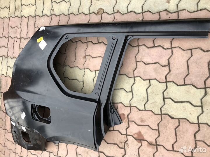 Новое оригинальное заднее правое крыло Nissan X-tr