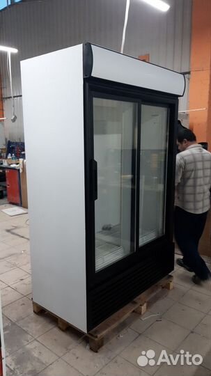 Холодильный шкаф