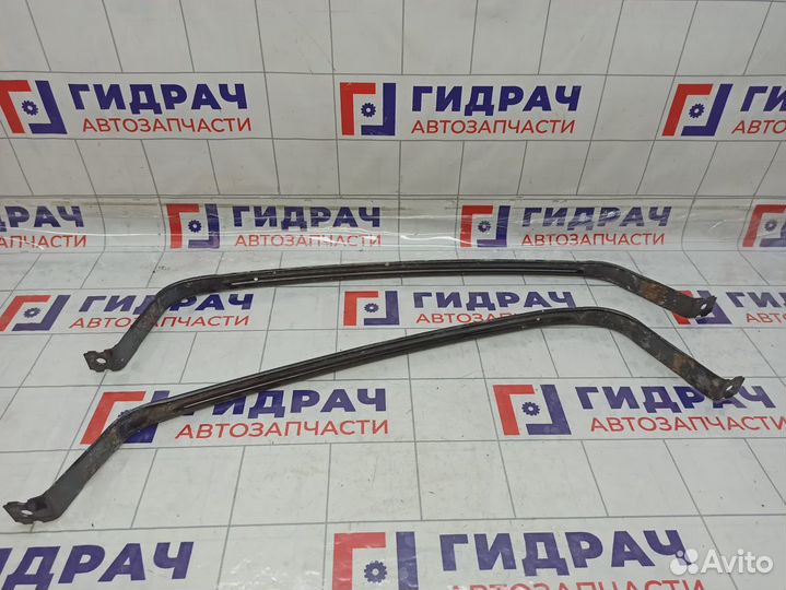 Лента крепления бензобака Volkswagen Caddy (2k)