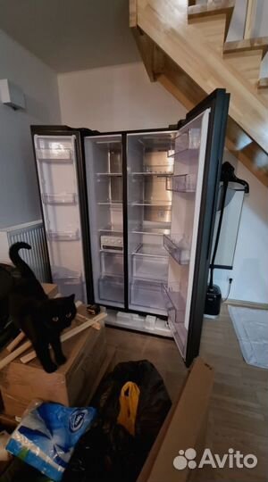 Холодильник Samsung RS62R50311L side by side