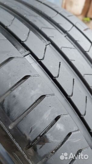 Pirelli P Zero PZ4 275/40 R22 107Y