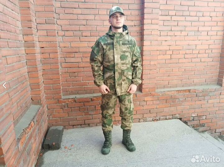 Костюм горка и кепка на доставку