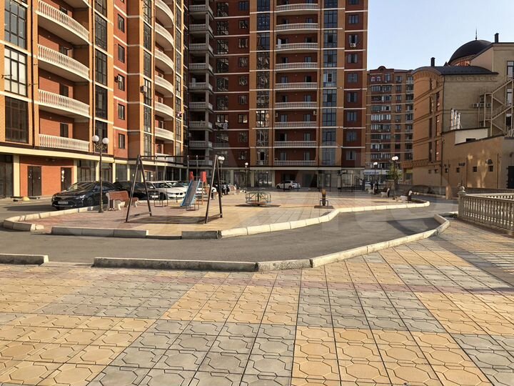 2-к. квартира, 97,4 м², 8/13 эт.