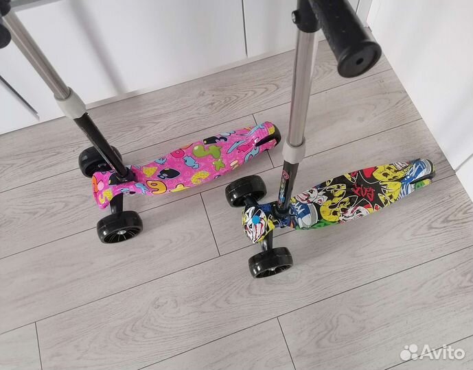 Самокат детский трехколесный новый