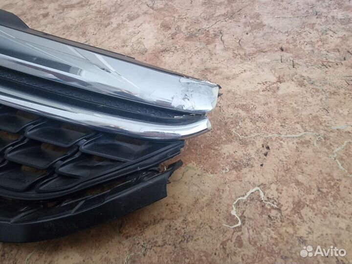 Решетка радиатора Opel Zafira C