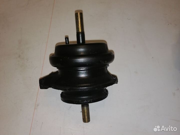 Подушка двигателя Toyota Mark II