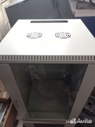 Шкаф серверный 18U и комплектующие