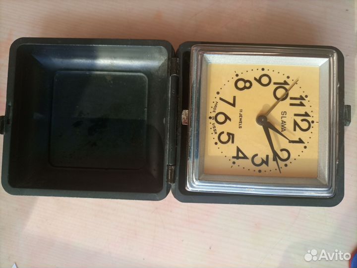 Настольные часы