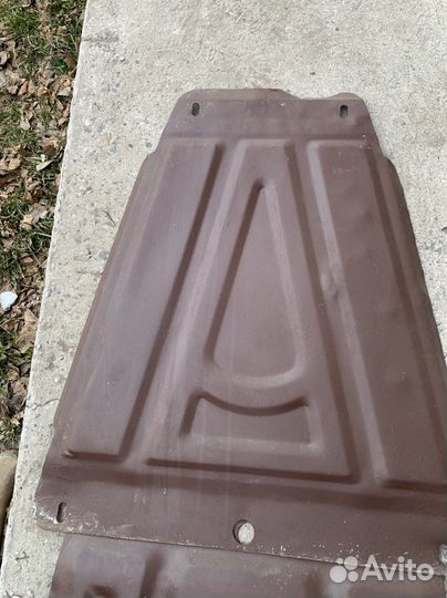 Защита днища