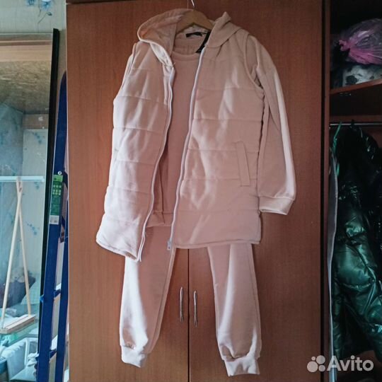 Спортивный костюм тройка женский