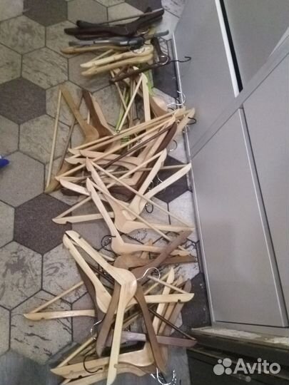 Плечики для одежды 40штук