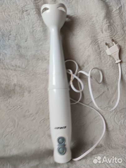 Погружной блендер Scarlett,не рабочий,на запчасти