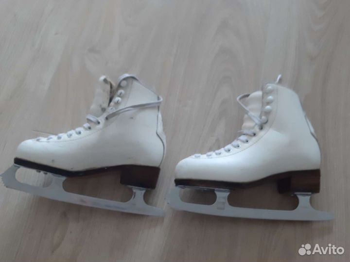 Коньки фигурные детские профессиональные