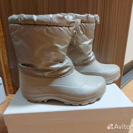 Резиновые сапоги для девочки