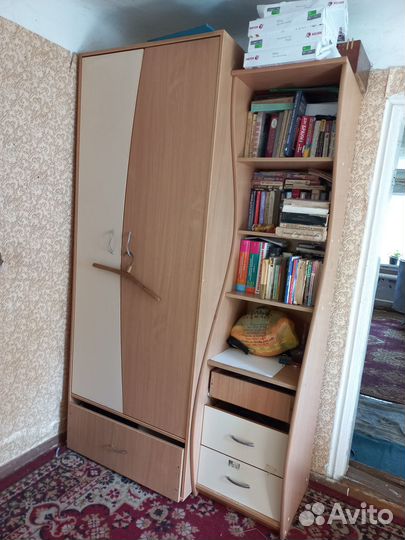 Стеллаж и шкаф