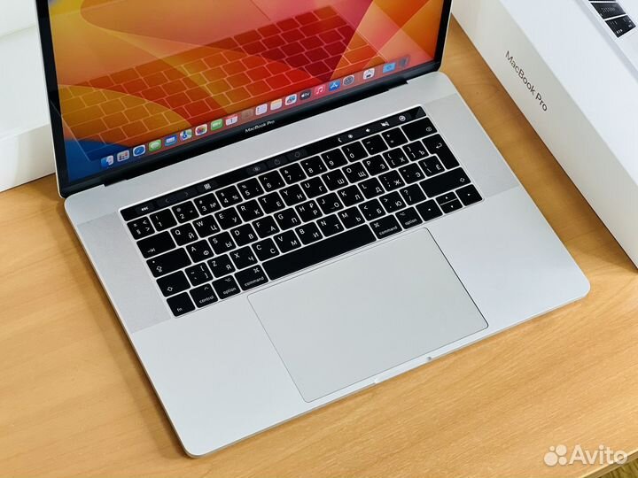 Macbook Pro 15 retina 2017 (состояние как новый)