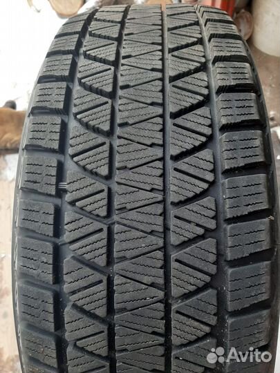 Колеса в сборе R17 Nissan 5*114.3 Bridgestone 225