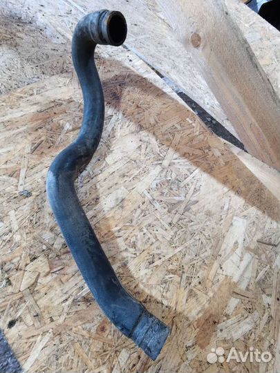 Патрубок радиатора audi 100 c4