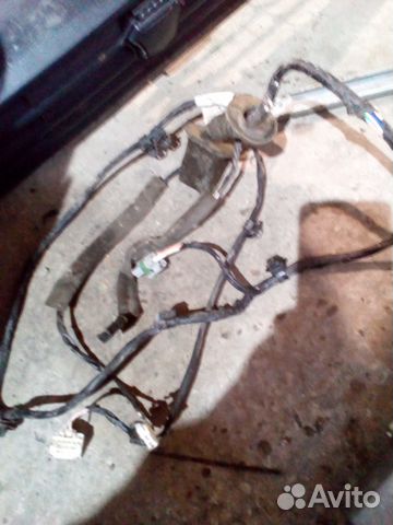 Проводка задней правой двери Джили Эмгранд Х 7