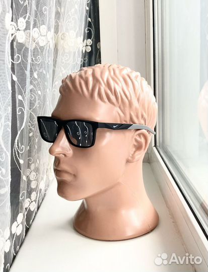 Очки Nike зеркальные поляризационные