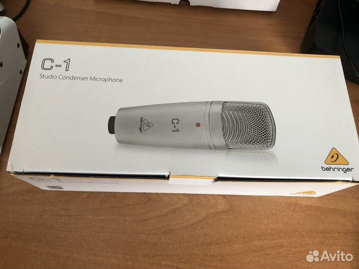 Студийный микрофон Behringer C1