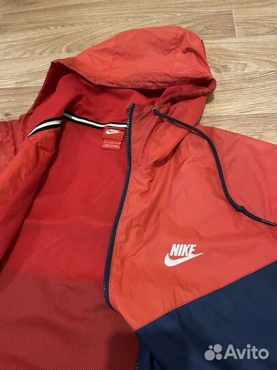 Ветровка Nike