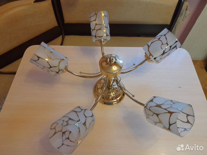 Люстра потолочная бу