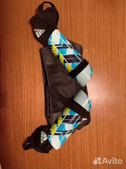 Щетки футбольные Adidas