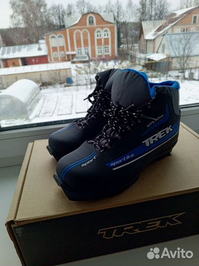 Лыжные ботинки