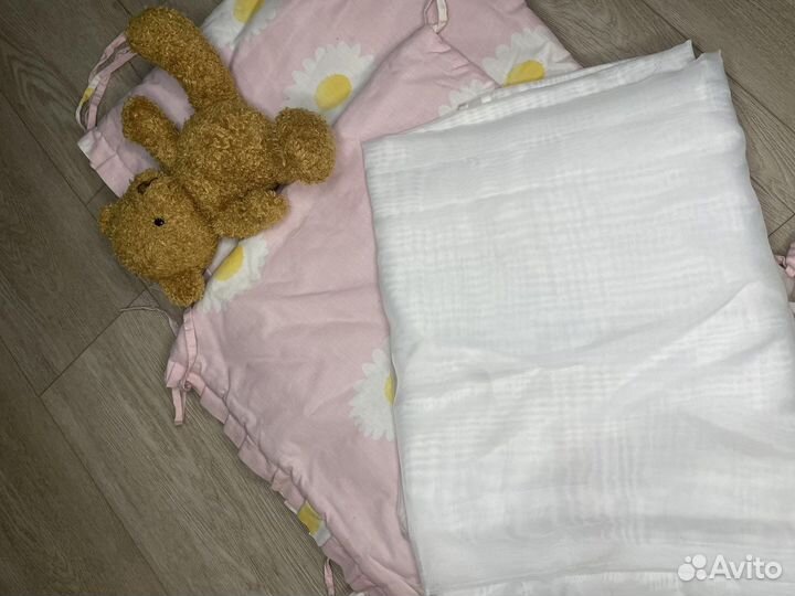 Бортики и балдахин в кроватку