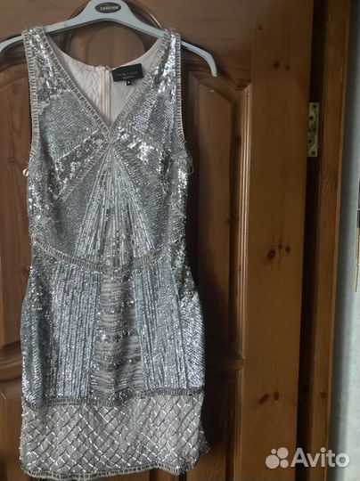 Платье вечернее