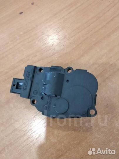 Моторчик заслонки отопителя Audi A4 (B8) 2007-2015