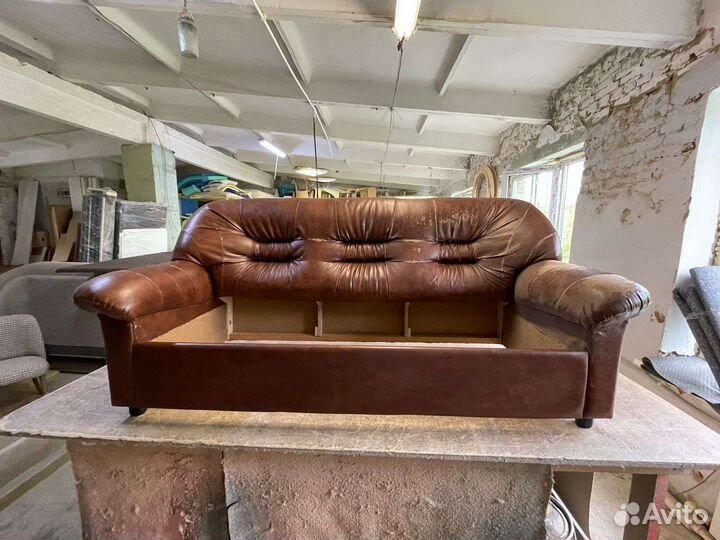 Перетяжка мягкой мебели