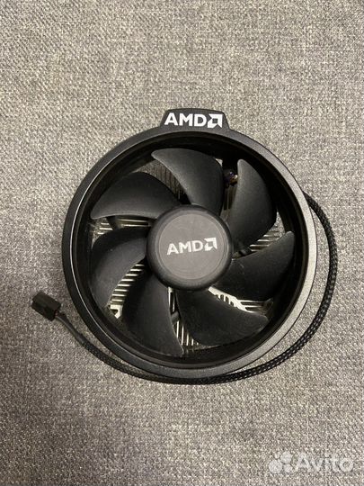 Процессор Ryzen 3 2200g + кулер для процессора