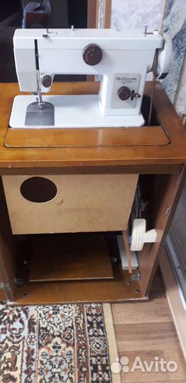 Швейная машинка чайка