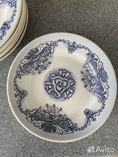 Тарелки (суповые и обычные) 12 штук