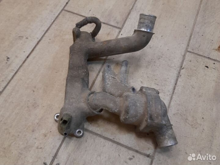 Патрубки помпы 2UZ-FE Land Cruiser 100