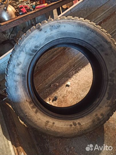 Kumho I'Zen KW22 215/60 R16