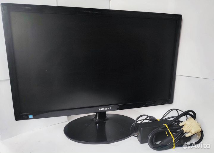 Монитор Samsung S22B300 21.5