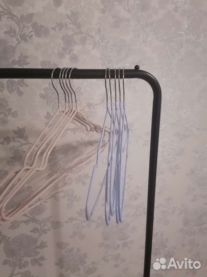 Вешалка напольная металлическая