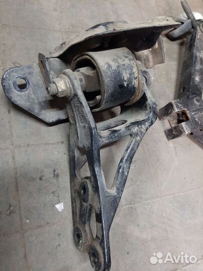 Кронштейн левой подушки двигателя lifan solano