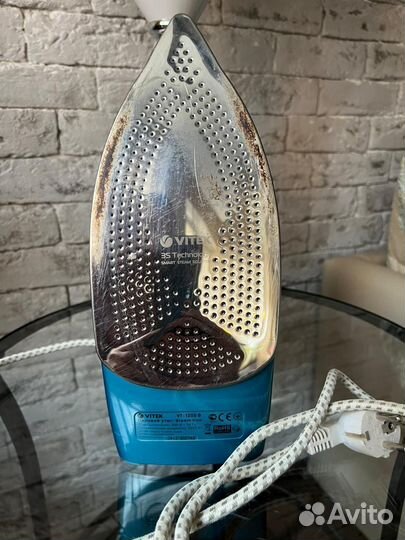 Утюг Vitek